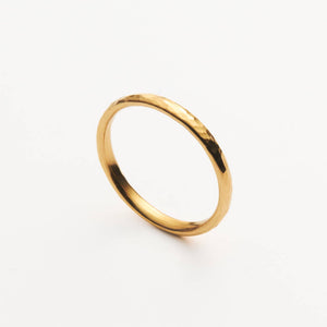 Alliance Confort martelée Or 18k recyclé Sample Slow Jewelry