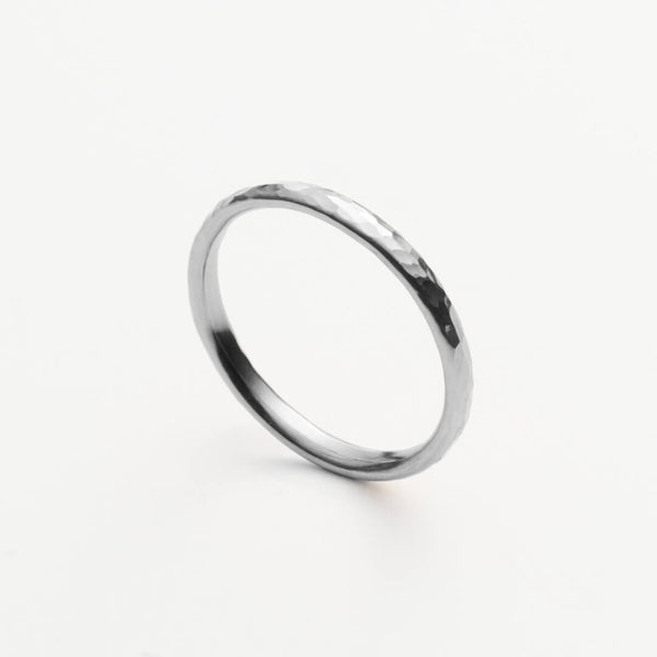 Alliance Confort martelée Or 18k recyclé Sample Slow Jewelry