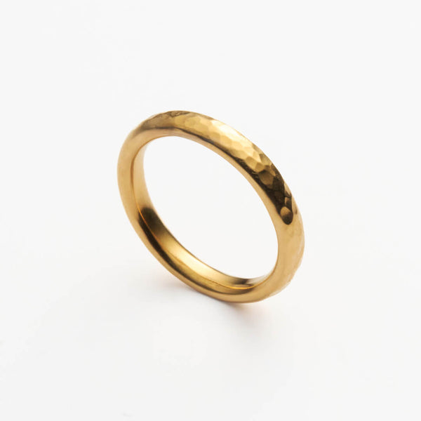 Alliance Confort martelée Or 18k recyclé Sample Slow Jewelry