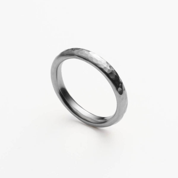 Alliance Confort martelée Or 18k recyclé Sample Slow Jewelry