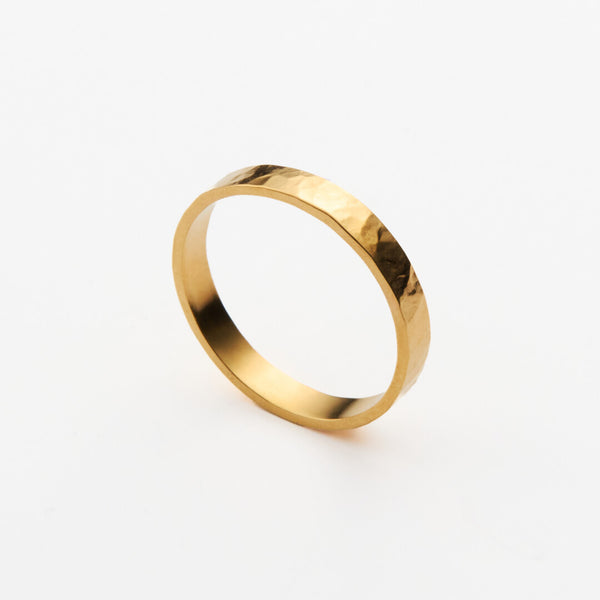 Alliance Ruban martelée Or 18k recyclé Sample Slow Jewelry