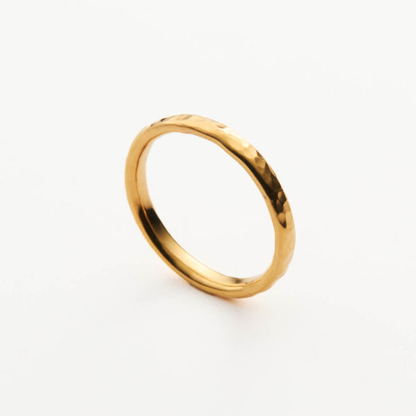 Alliance Confort martelée Or 18k recyclé Sample Slow Jewelry