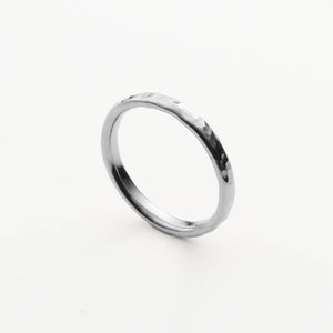 Alliance Confort martelée Or 18k recyclé Sample Slow Jewelry