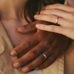 Alliance Ruban lisse Or 18k recyclé Sample Slow Jewelry