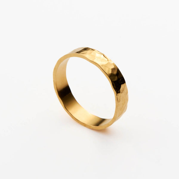 Alliance Ruban martelée Or 18k recyclé Sample Slow Jewelry